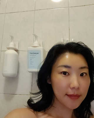 멈칫 멜팅 바디로션,  약산성 바디워시 택 1 — 5점을 준 리뷰어가 2020년 6월 올린 사용 사진