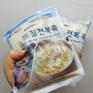 바다는다웰빙이다 완도사랑 전복죽 250g - 2팩 + 전복장조림 2팩 — 5점을 준 리뷰어가 2020년 8월 올린 사용 사진