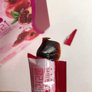 헬스업_쁘띠쁘띠석류콜라겐젤리_20g x 14포 — 5점을 준 리뷰어가 2020년 7월 올린 사용 사진