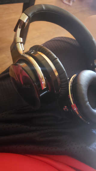 SEVIZ Bluetooth Headphones 10 3color — 5점을 준 리뷰어가 2020년 4월 올린 사용 사진