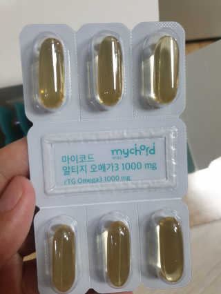 JW중외제약 마이코드 알티지 오메가3 1000 mg — 5점을 준 리뷰어가 2020년 7월 올린 사용 사진