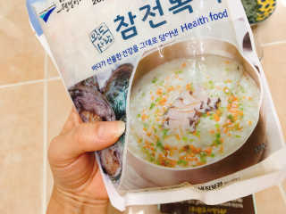 바다는다웰빙이다 완도사랑 전복죽 250g - 2팩 + 전복장조림 2팩 — 4.5점을 준 리뷰어가 2020년 8월 올린 사용 사진