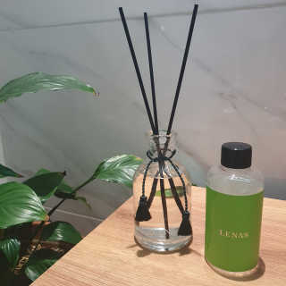 레나스 프리미엄 아로마 디퓨저 200ml  [1SET] — 5점을 준 리뷰어가 2020년 9월 올린 사용 사진