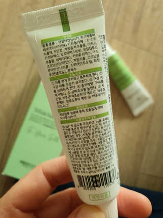 메디덴코 투투스 키즈 어린이 치약 — 5점을 준 리뷰어가 2020년 4월 올린 사용 사진