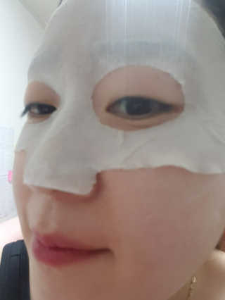 아이디플라코스메틱 페이스핏 플라스터 마스크 — 4점을 준 리뷰어가 2020년 5월 올린 사용 사진