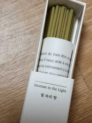 [블룸스튜디오] 향으로 기억되는 모든 순간 3종中택1 — 5점을 준 리뷰어가 2020년 10월 올린 사용 사진