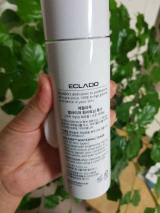 ECLADO 에끌라두 멜라이져 화이트닝 토너 — 5점을 준 리뷰어가 2020년 9월 올린 사용 사진