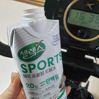 셀렉스스포츠 셀렉스 스포츠 드링크 초콜릿 _ 330ml x 12팩 — 5점을 준 리뷰어가 2020년 11월 올린 사용 사진