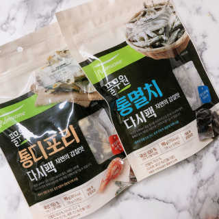 [풀무원] 자연의 감칠맛 통디포리, 통멸치 다시팩 세트 — 5점을 준 리뷰어가 2020년 5월 올린 사용 사진