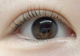 닥터존스킨 눈썹자라 — 5점을 준 리뷰어가 2020년 8월 올린 사용 사진