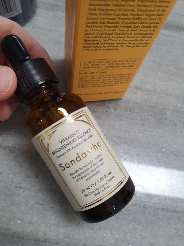 [스킨큐어] 산다화 비타민C 화이트닝 에센스 30ml 리뷰 사진