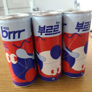 [칼로리 걱정 NO 제로칼로리 탄산음료]  부담없이 즐기는 부르르Brrr~~ 제로 콜라 — 4점을 준 리뷰어가 2020년 12월 올린 사용 사진