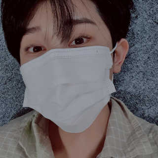 고세이프 마스크 50개입 + 실리콘 마스크 스트랩 — 5점을 준 리뷰어가 2020년 11월 올린 사용 사진