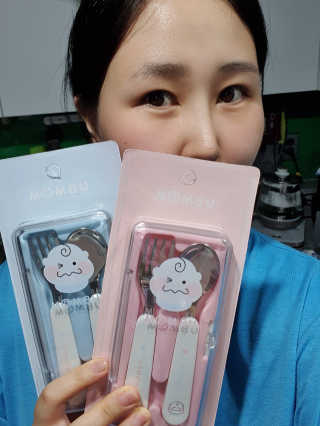 유비맘 스푼포크 케이스 세트 1+1 _컬러랜덤 발송 — 5점을 준 리뷰어가 2020년 10월 올린 사용 사진