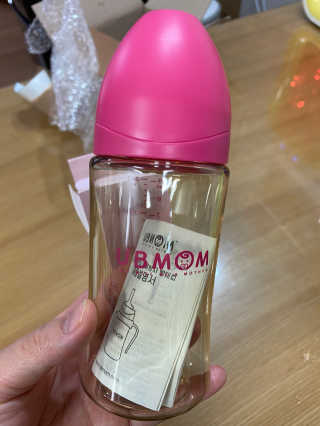 유비맘 PPSU 젖병 노꼭지_260ml_컬러 랜덤 발송 — 5점을 준 리뷰어가 2020년 9월 올린 사용 사진