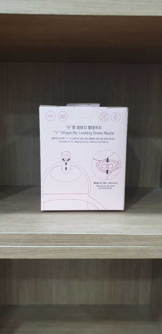유비맘 트라이탄 코니빨대컵_컬러 랜덤 발송 — 5점을 준 리뷰어가 2020년 4월 올린 사용 사진