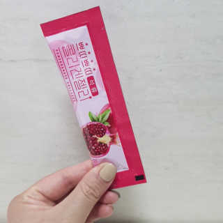헬스업_쁘띠쁘띠석류콜라겐젤리_20g x 14포 — 4점을 준 리뷰어가 2020년 10월 올린 사용 사진