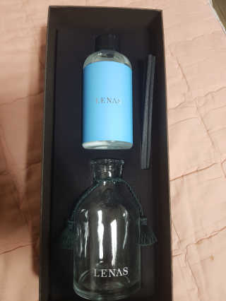 레나스 프리미엄 아로마 디퓨저 200ml  [1SET] — 5점을 준 리뷰어가 2020년 5월 올린 사용 사진