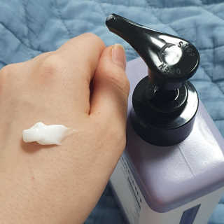 멈칫 멜팅 바디로션,  약산성 바디워시 택 1 — 5점을 준 리뷰어가 2020년 6월 올린 사용 사진