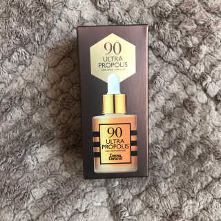 자민경 크레마카라콜 울트라 90 프로폴리스 앰플 — 5점을 준 리뷰어가 2020년 12월 올린 사용 사진