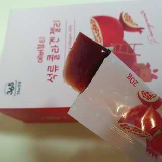 365더건강 에버뷰티 석류콜라겐 젤리 — 5점을 준 리뷰어가 2020년 9월 올린 사용 사진