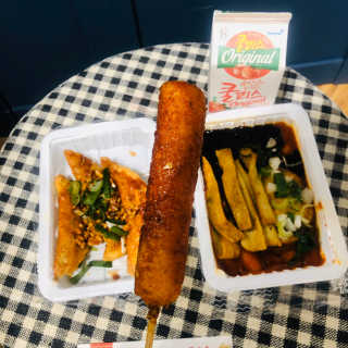 죠스떡볶이 [죠스푸드] 짜빠떡볶이+떡또그+범벅만두 신메뉴 3종 — 4.5점을 준 리뷰어가 2020년 5월 올린 사용 사진