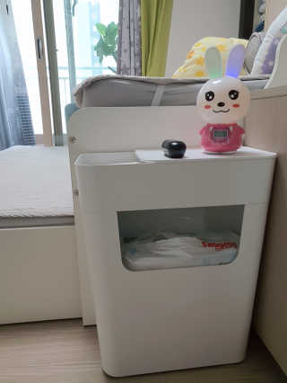 창신리빙 [프랑코 사이드테이블 수납함] 똑똑한 정리 수납 — 5점을 준 리뷰어가 2020년 6월 올린 사용 사진