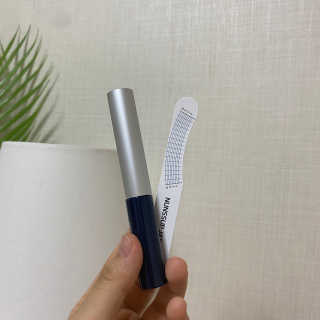 닥터존스킨 눈썹자라 — 5점을 준 리뷰어가 2020년 8월 올린 사용 사진