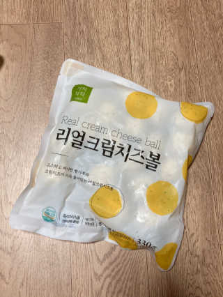 가치식탁 리얼치즈스틱, 리얼크림치즈볼 — 5점을 준 리뷰어가 2020년 8월 올린 사용 사진