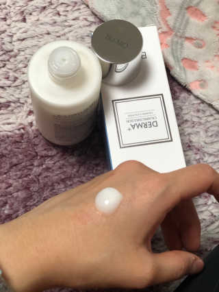 뷰니오 더마플러스 카밍 에멀전200ml — 4.5점을 준 리뷰어가 2020년 12월 올린 사용 사진