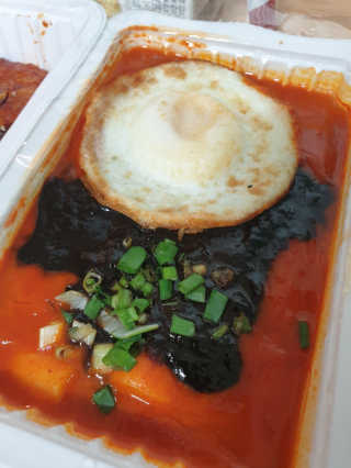 죠스떡볶이 [죠스푸드] 짜빠떡볶이+떡또그+범벅만두 신메뉴 3종 — 5점을 준 리뷰어가 2020년 5월 올린 사용 사진