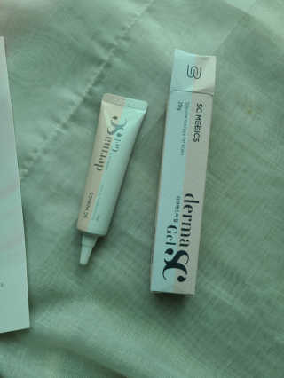 derma SC-Gel 더마에스씨 겔 20g — 4점을 준 리뷰어가 2020년 5월 올린 사용 사진