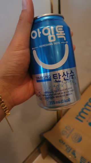 일화 아임톡 탄산수 355mlX24캔 + 보냉팩 증정이벤트 — 5점을 준 리뷰어가 2020년 4월 올린 사용 사진