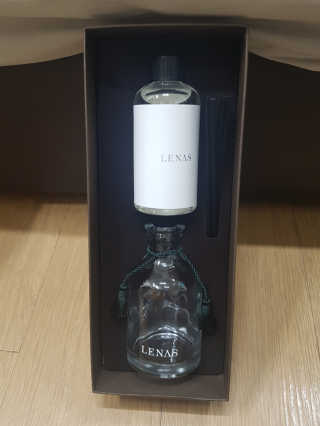 레나스 프리미엄 아로마 디퓨저 200ml  [1SET] — 4점을 준 리뷰어가 2020년 5월 올린 사용 사진