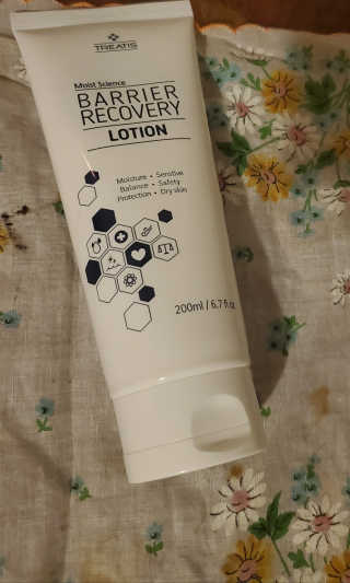 트리티스 [TREATIS] Barrier Recovery Lotion 200ml — 5점을 준 리뷰어가 2020년 11월 올린 사용 사진