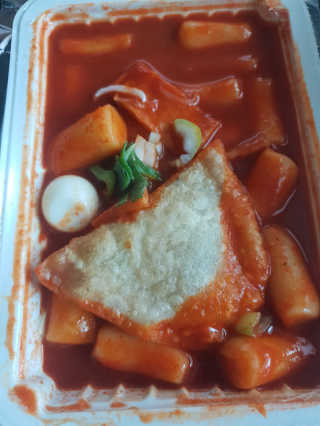 죠스떡볶이 [죠스푸드] 짜빠떡볶이+떡또그+범벅만두 신메뉴 3종 — 4점을 준 리뷰어가 2020년 5월 올린 사용 사진