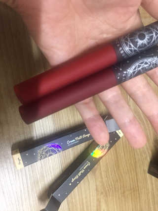 [블랙루즈] 크림 마뜨 루즈 시즌1 택1+랜덤1 — 4점을 준 리뷰어가 2020년 8월 올린 사용 사진
