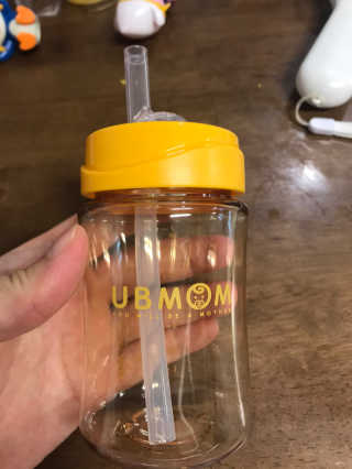 유비맘 PPSU 젖병 노꼭지_200ml_컬러 랜덤 발송 — 4.5점을 준 리뷰어가 2020년 6월 올린 사용 사진