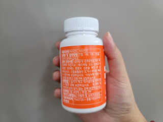 서울약사신협_비타민C플러스_1,200mg x 60정 — 5점을 준 리뷰어가 2020년 11월 올린 사용 사진
