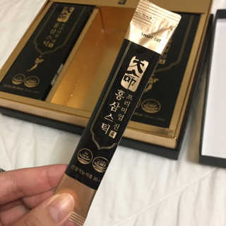 헬스업_천명진프리미엄홍삼스틱_10ml x 30포 — 5점을 준 리뷰어가 2020년 10월 올린 사용 사진