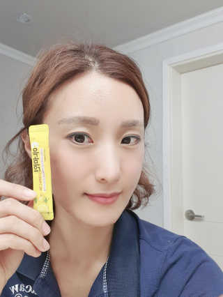 이너미인 VITAMIN-C 700 — 5점을 준 리뷰어가 2020년 8월 올린 사용 사진