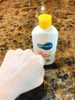 더마비 에브리데이 선블록 SPF50+PA++++ — 5점을 준 리뷰어가 2020년 4월 올린 사용 사진