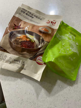 [해주냉면] 신천맛집 매운 비빔냉면 2인분 + 무절임 — 5점을 준 리뷰어가 2020년 5월 올린 사용 사진