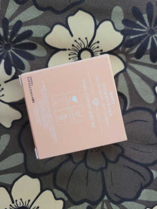[블랙루즈] 크리스탈 하트 락 섀도우 4종 중 택1 — 5점을 준 리뷰어가 2020년 9월 올린 사용 사진