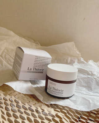 La Theorie Hydrating Ingredients | 하이드레이팅 인그레이디언츠 — 5점을 준 리뷰어가 2020년 5월 올린 사용 사진