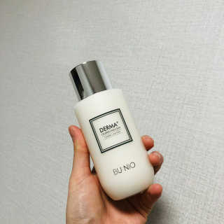 뷰니오 더마플러스 카밍 에멀전200ml — 5점을 준 리뷰어가 2020년 11월 올린 사용 사진
