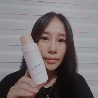 어글리프루프 에센스 스탑디어글리 레드모먼트 에센스 120ml — 5점을 준 리뷰어가 2020년 10월 올린 사용 사진