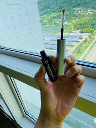 닥터존스킨 눈썹자라 — 5점을 준 리뷰어가 2020년 8월 올린 사용 사진