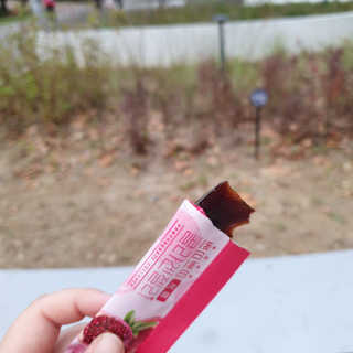 헬스업_쁘띠쁘띠석류콜라겐젤리_20g x 14포 — 5점을 준 리뷰어가 2020년 10월 올린 사용 사진
