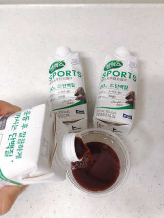 셀렉스스포츠 셀렉스 스포츠 드링크 초콜릿 _ 330ml x 12팩 — 5점을 준 리뷰어가 2020년 10월 올린 사용 사진